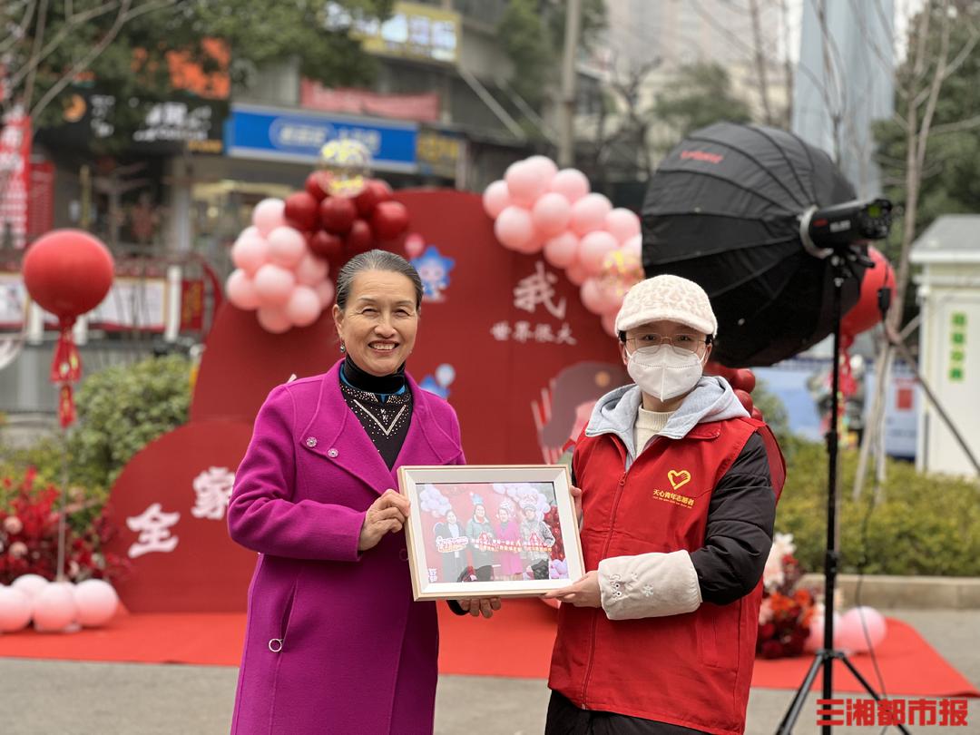 澳門雷鋒心水論壇,澳門雷鋒心水論壇，傳承雷鋒精神，共筑美好社區(qū)